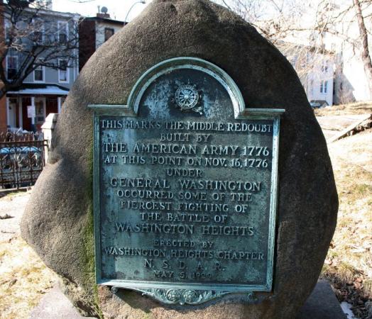Marker noting the site as the location of the Battle of Fort Washington