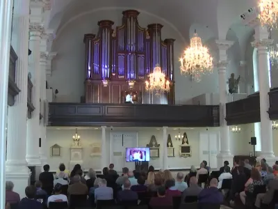 Pipes at One Alex Leonardi